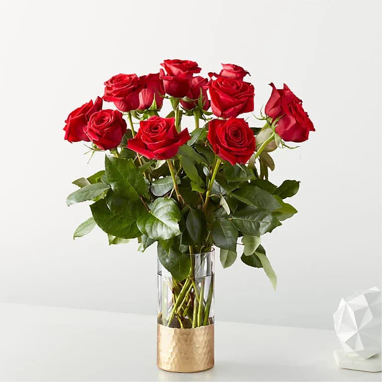Classic Love Red Rose Bouquet Standard - 12 Roses